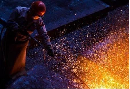 工信部：到2020年中國原材料產(chǎn)品質(zhì)量明顯提高，構(gòu)建世界級先進(jìn)制造業(yè)集群??